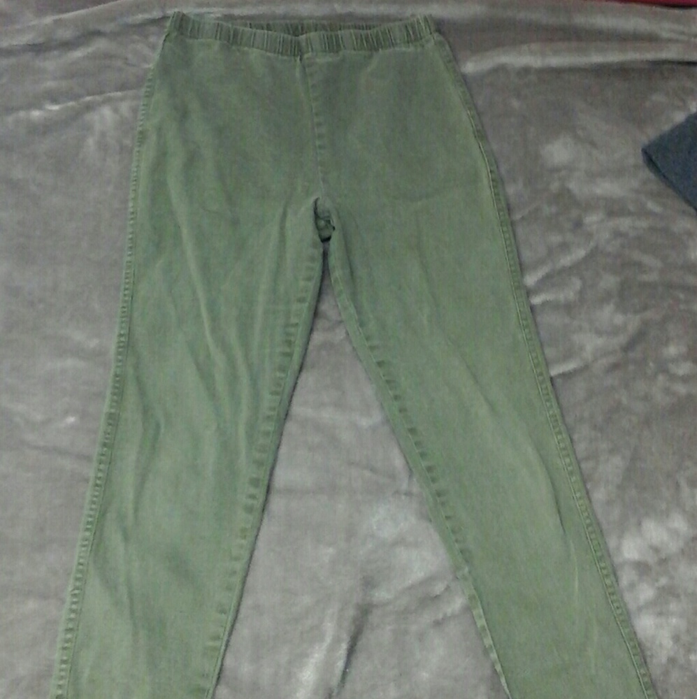 Olive jeans